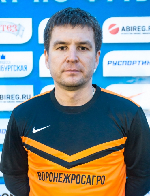 Владислав Валиев
