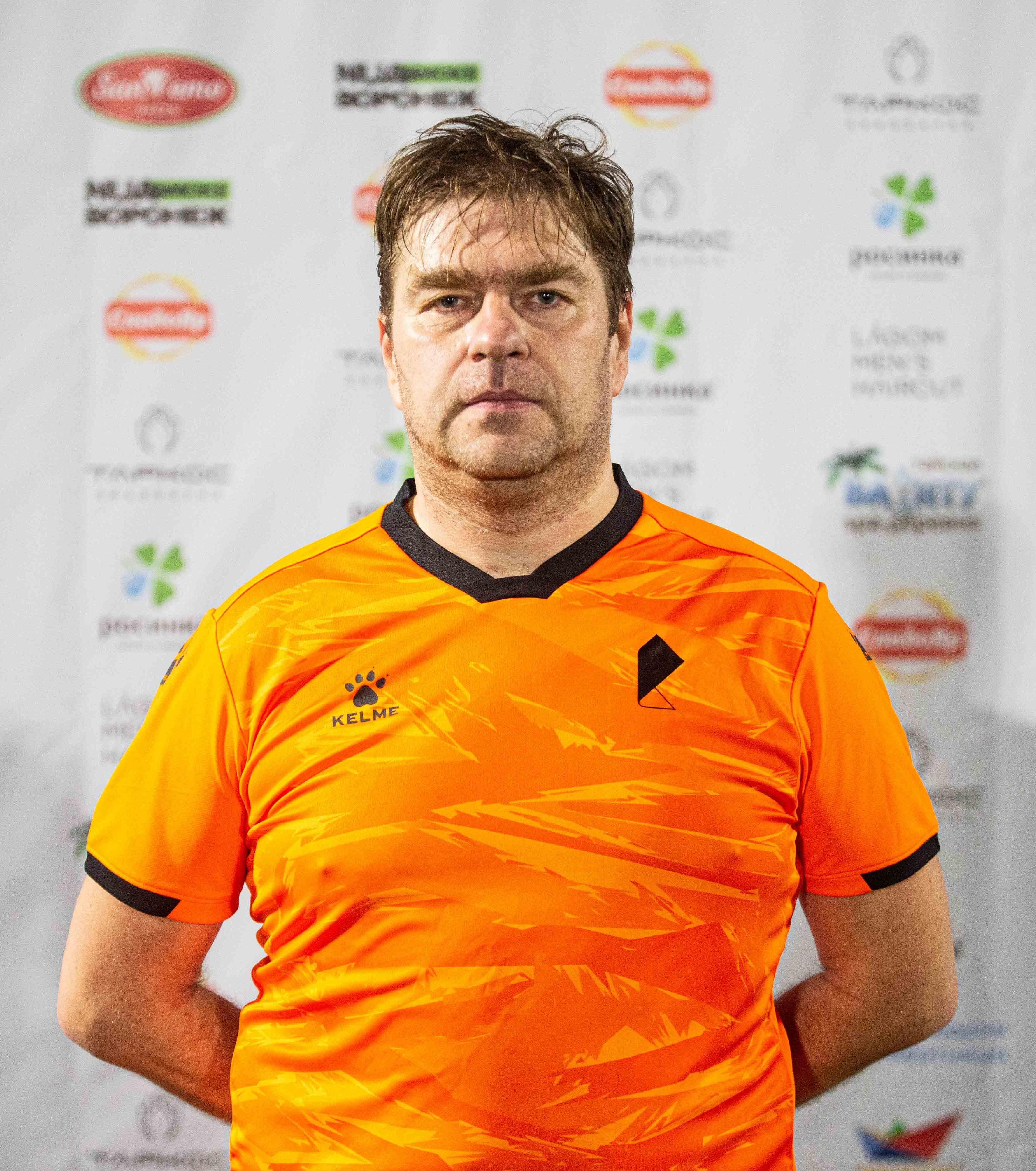 Валерий Попов