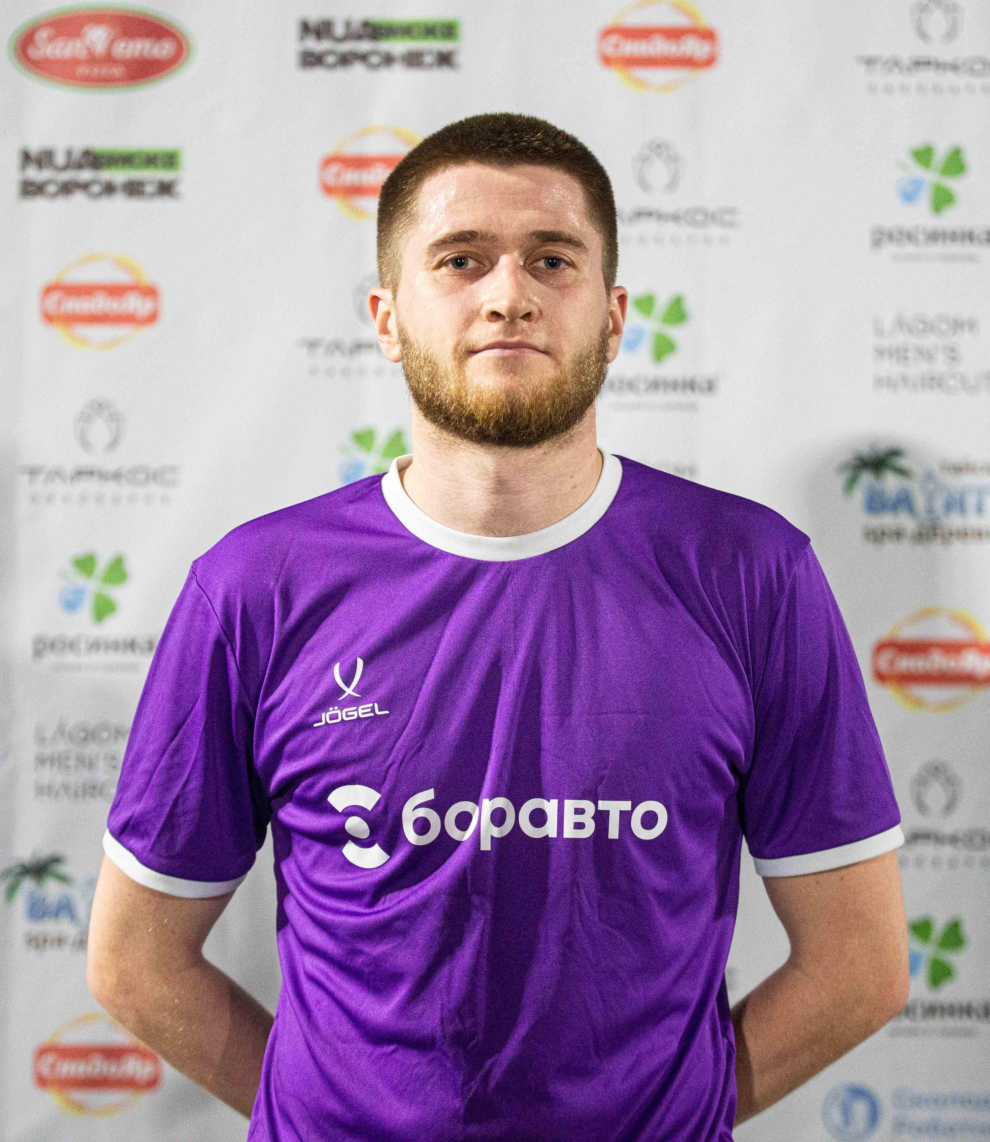 Олег Волков